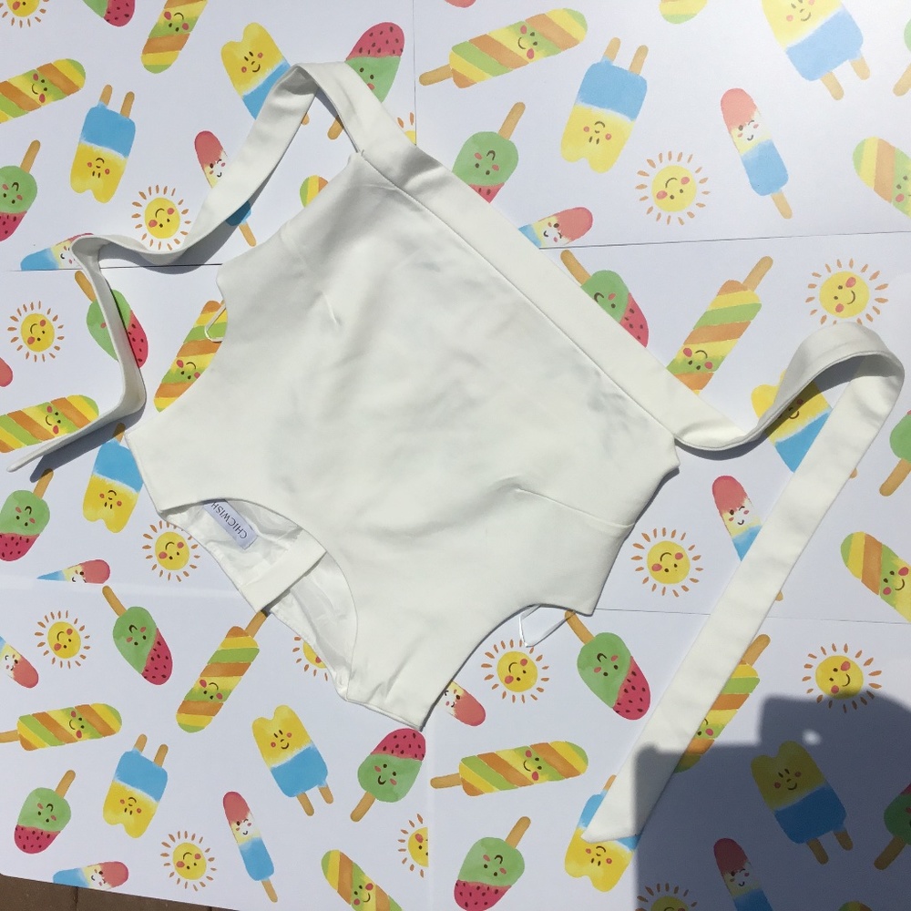 White wrap crop